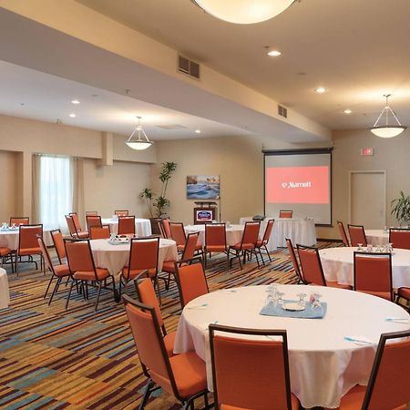 Fairfield Inn & Suites By Marriott Belleville Bagian luar foto