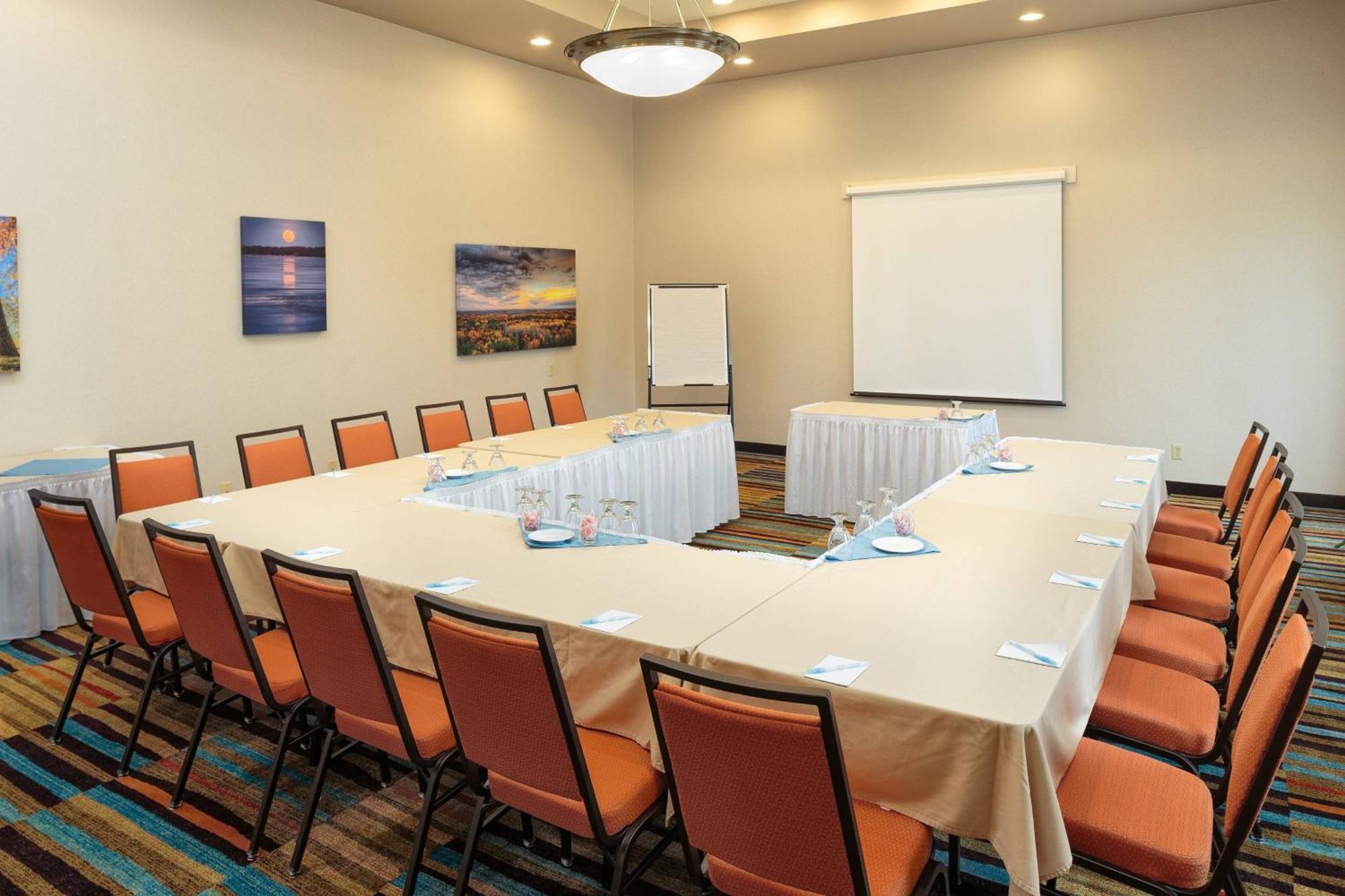 Fairfield Inn & Suites By Marriott Belleville Bagian luar foto