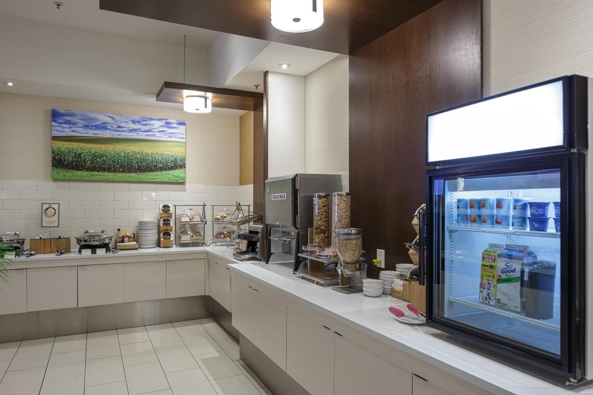 Fairfield Inn & Suites By Marriott Belleville Bagian luar foto