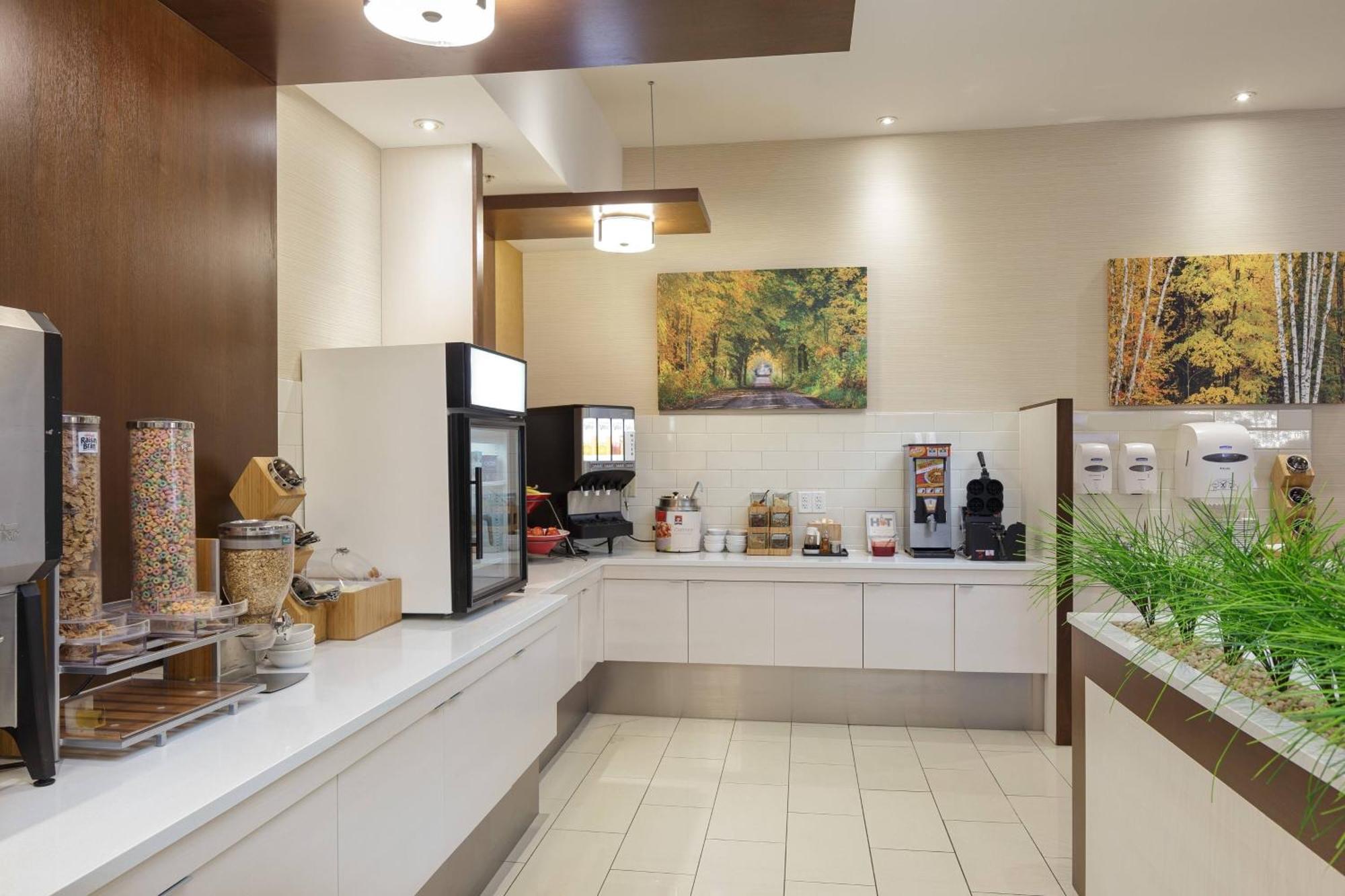 Fairfield Inn & Suites By Marriott Belleville Bagian luar foto