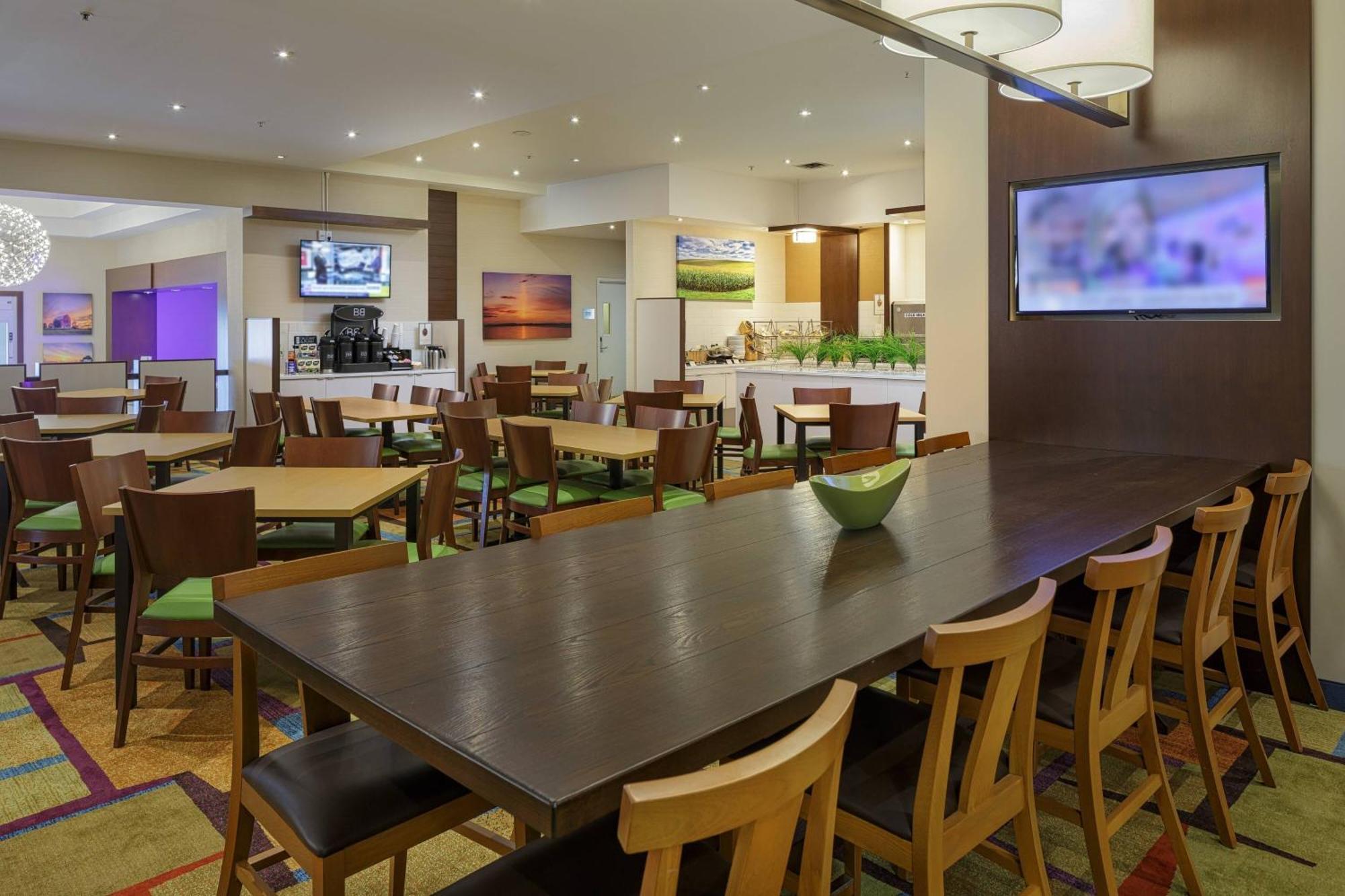 Fairfield Inn & Suites By Marriott Belleville Bagian luar foto