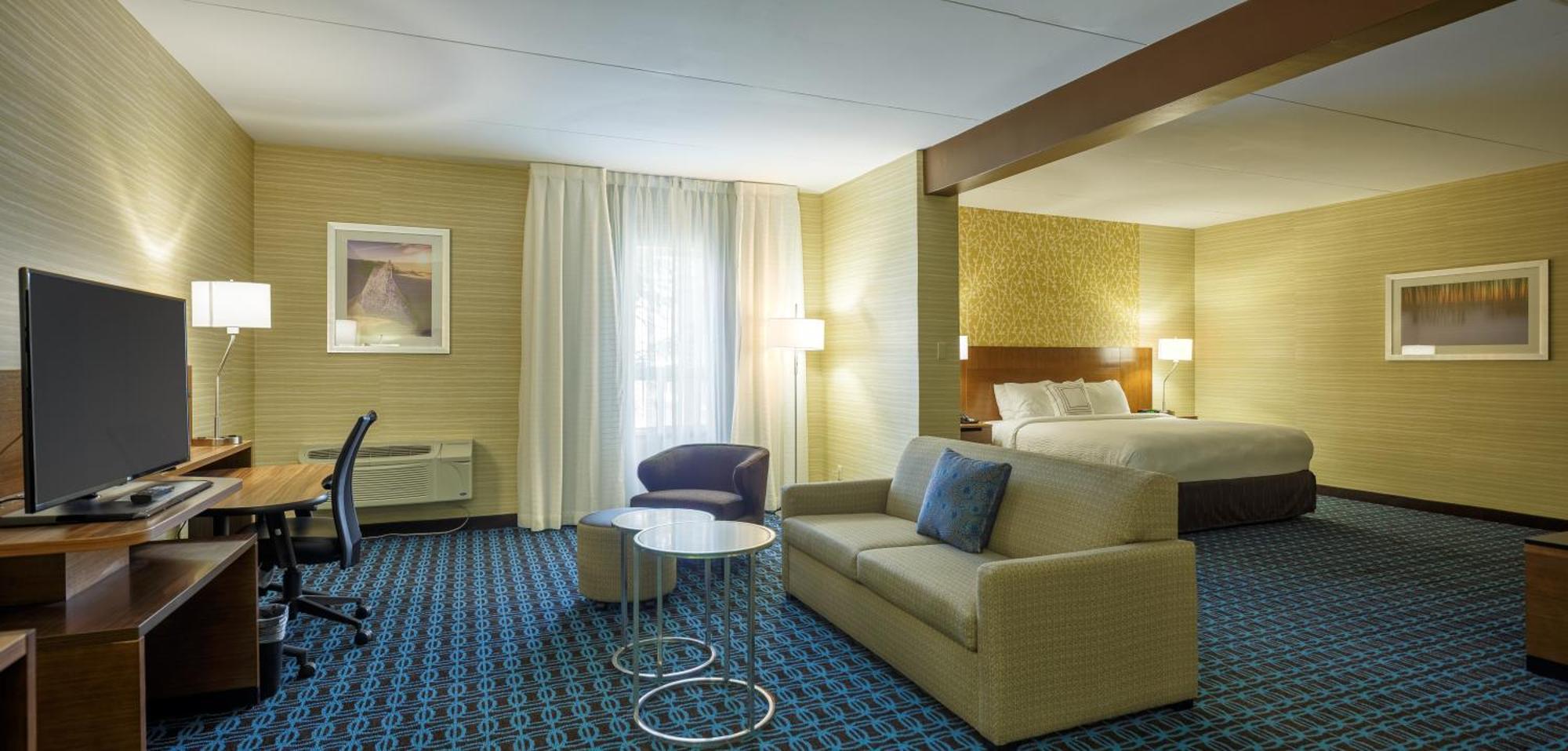 Fairfield Inn & Suites By Marriott Belleville Bagian luar foto