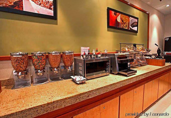 Fairfield Inn & Suites By Marriott Belleville Bagian luar foto