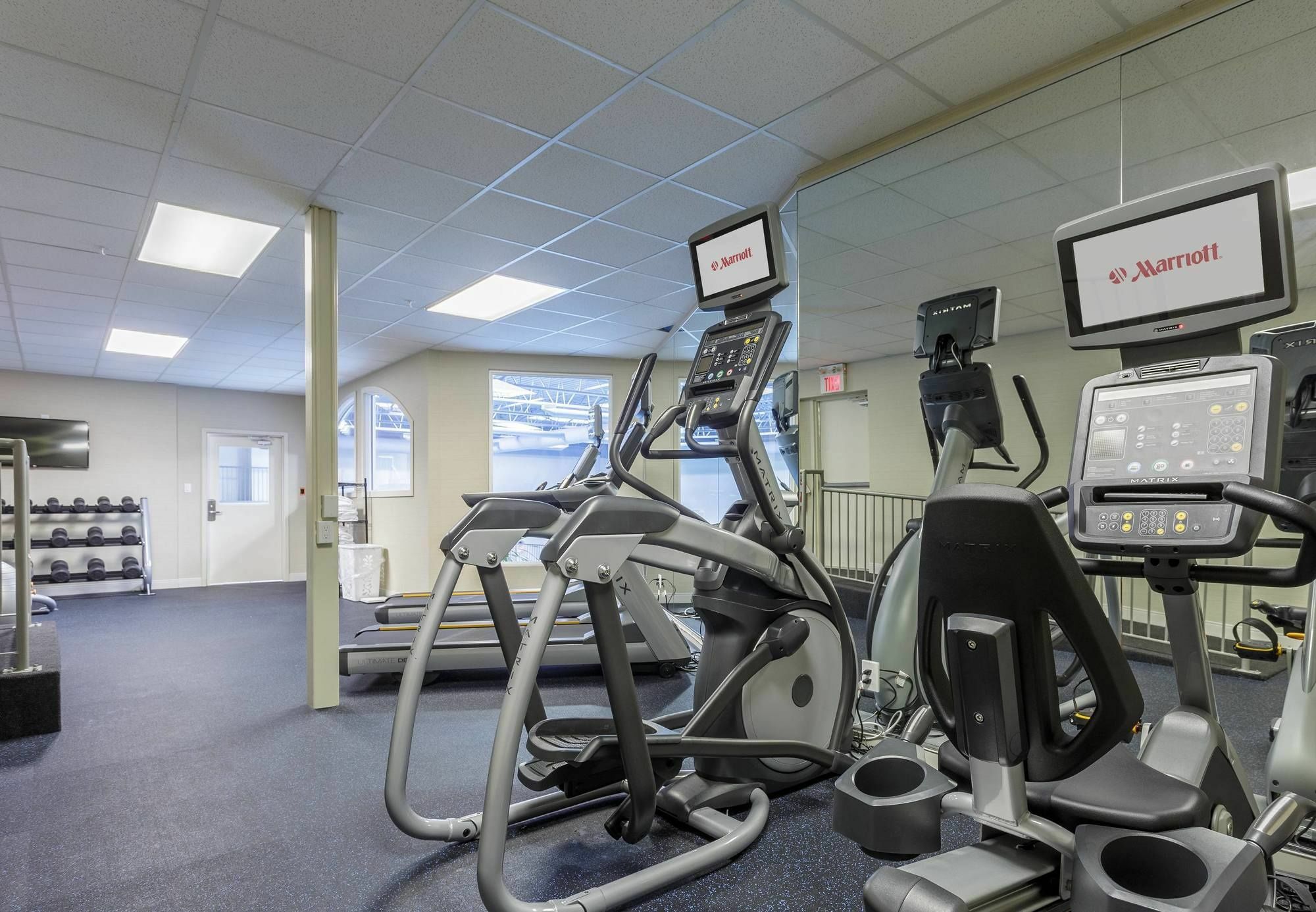 Fairfield Inn & Suites By Marriott Belleville Bagian luar foto